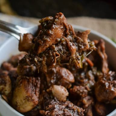 Brown Stew Chicken image
